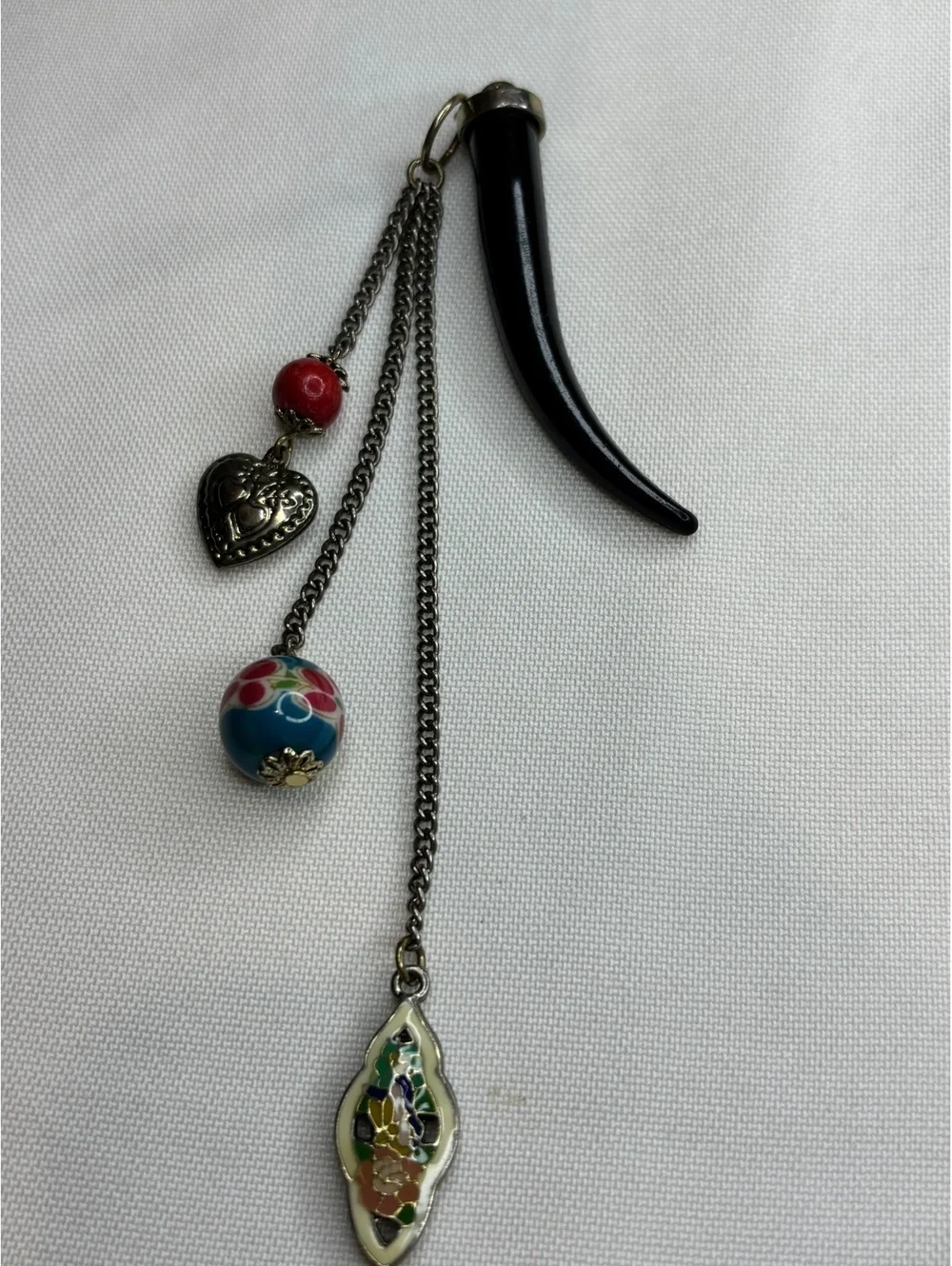 Vintage Style Decorative Pendant with Heart Charm and Colorful Beads